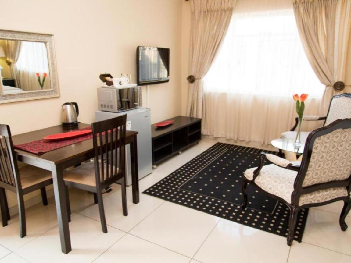 Sollunaa Guesthouse Сандтън Стая снимка