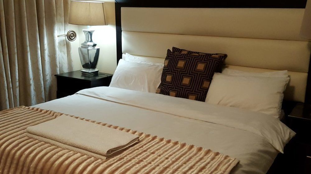Sollunaa Guesthouse Сандтън Екстериор снимка
